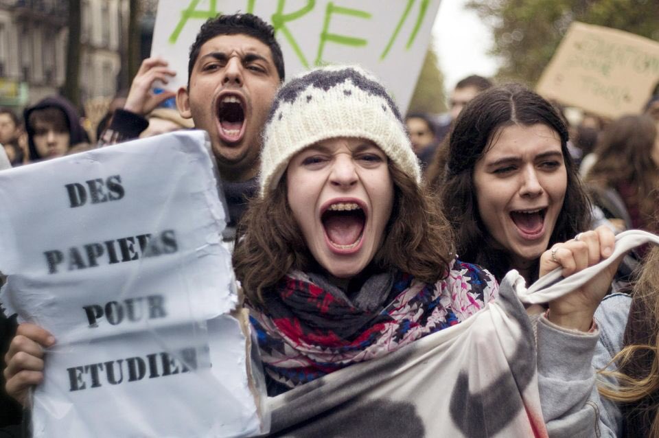 ritejroza's tweet photo. 📢Les étudiants de Paris vous êtes prêts ?
Soyons nombreux
30 mai 2020 🔥

UNE CARTE D'ÉTUDIANT =UN TITRE DE SÉJOURS
#ensemble_pour_notre_régularisation https://t.co/y6qUUPibNY