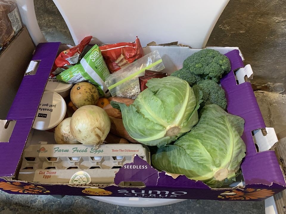 For the past nine weeks, we have been delivering local produce and dry goods to over 130 families in NOLA who have been affected by  #COVID19. We still need to raise $15,000 to support these families for another 8 weeks (& we have about 40 families on a waitlist!) (1/10)