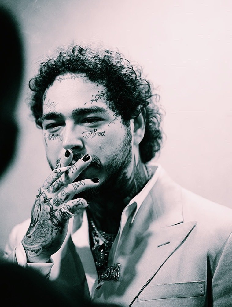 TessRich94's tweet photo. Swoooooon. Love u b 😍🔥😘 @PostMalone https://t.co/cYWS4clDqO