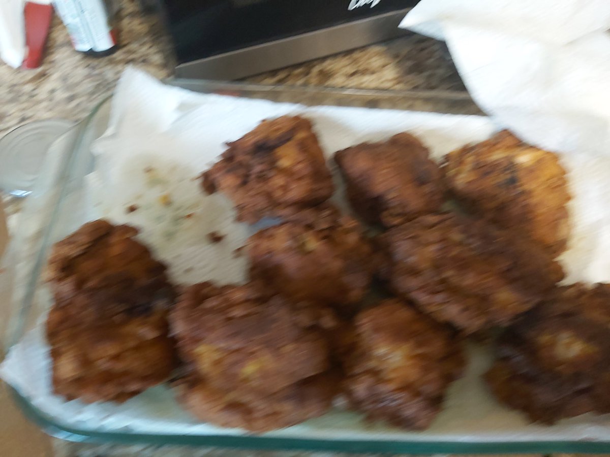coachmomweb's tweet photo. As a single parent my philosophy with my boys was always ‘help me help you’ with all the running around + school work + holding down a few jobs teaching them to cook when they were younger was the best thing ever‼️ See their quarantine creations #nuturinggrowth #lovedembelly https://t.co/gN7haaxLyd
