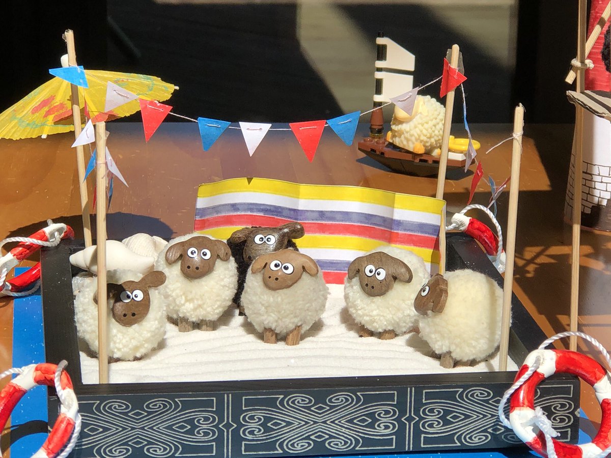 Titch_Sheep's tweet image. Baa, well this “Titch” definitely is a sheepie &amp;amp; totally loving the #BeachIsolation 😬🐑🐑