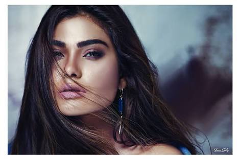 Zara Abid Pakistani model IMAGES, GIF, ANIMATED GIF, WALLPAPER, STICKER FOR WHATSAPP & FACEBOOK