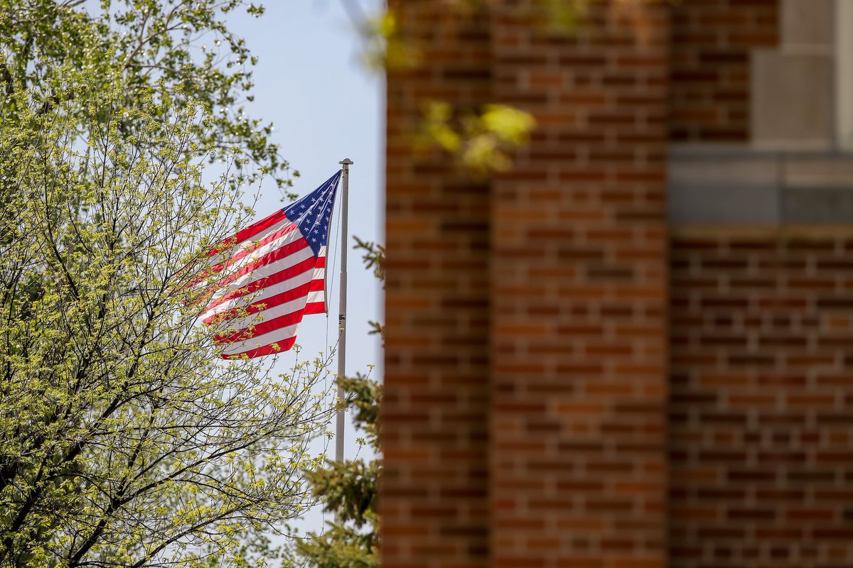 In honor of those who have fallen before us, we wish you and your loved ones a safe and peaceful #MemorialDay weekend. 🇺🇸 ❤️  #UNDproud