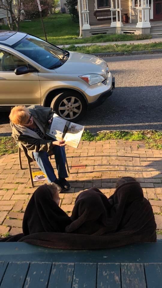 I love reading, I love reading to my grandkids...quarantine style! #njea #tea