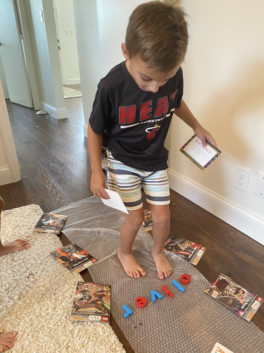ChristyAliaga's tweet photo. 🎓It’s #FullBucketFriday & my boy just clicked off his last live virtual lesson for PreK while big sister and I decorated his room, including a special “POP walk into Kg” lined with new books and special messages from his family to celebrate! He’s ready for you @VerdePrincipal! https://t.co/r7lx44BD34