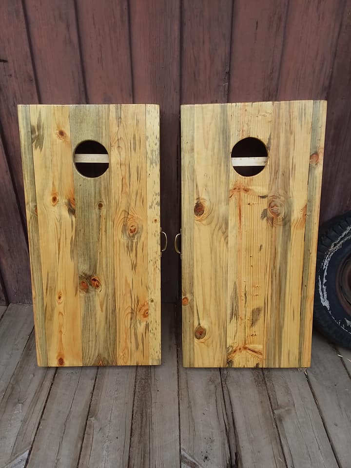 FunFunkyGallery's tweet image. Corn Hole game set made from stunning Colorado Beetle Kill pine wood, bags included! ONLY at the FUN &amp;amp; FUNKY ART GALLERY Bailey Colorado #FunFunkyGallery #MemorialDayWeekend #MemorialDay2020 #MemorialDaySale #MemorialDay #Colorado Visit us facebook.com/ArtByAndyNortn…
