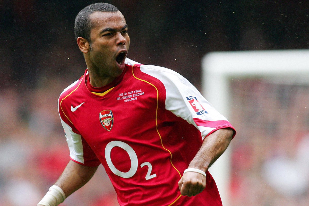 Ashley Cole number 3 at Arsenal