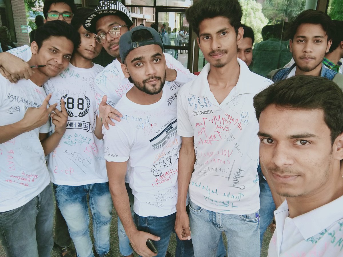 XavieJohar's tweet photo. #ThankYouJamia
#100yearsofJmi https://t.co/uLGb56heRP