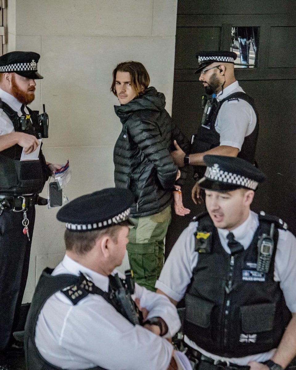 CuffedGuys's tweet photo. Youtuber Jack Harries arrested at a protest and taken away in handcuffs
#arrest #arrested #handcuffs #handcuffed #cuffs #cuffed #prisoner #guy #dude #youtuber #jackharries #jacksgap
https://t.co/qcoUaCsBll https://t.co/zANUwfXrzv