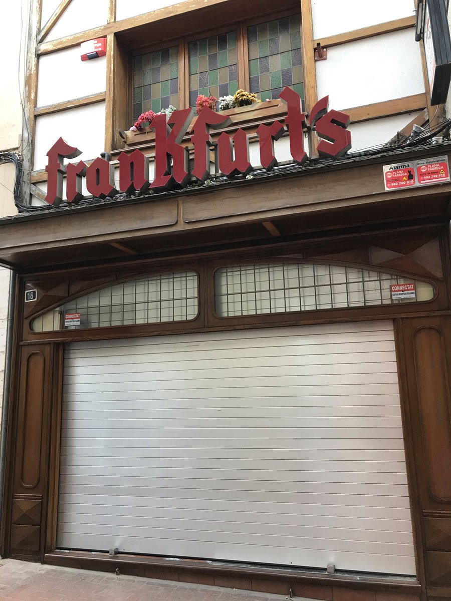 laxemeneiaTRS's tweet photo. Exigim a l'Ajuntament de #Terrassa l'obertura immediata dels frànkfurts Casa Vallès. Per necessitat màxima, responsabilitat política i com a cohesionador de la societat terrassenca. https://t.co/IeSW4zbq8d