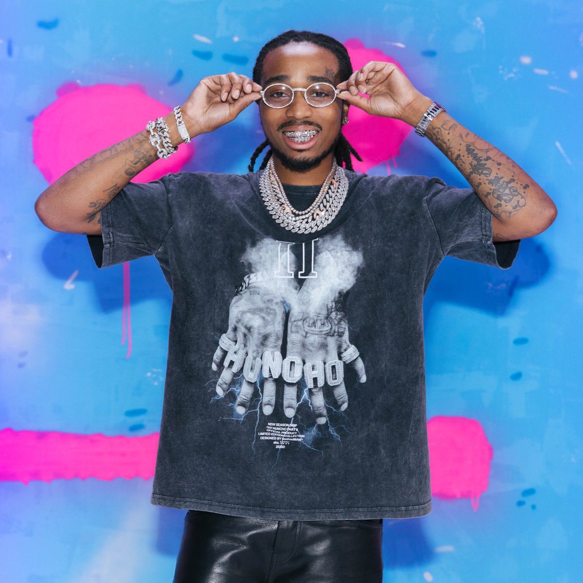 boohooMAN's tweet photo. boohooMAN x @QuavoStuntin 🥶💧

Want to #Win an outfit of Your Choice From The Collection? Every Day This Week We'll Be Giving 1 Away! ⏰🔥

To Enter:

1️⃣ Like &amp; RT this Tweet 📲
2️⃣ Reply with #boohooMANxQUAVO 🗣️
3️⃣ Make Sure You're Following Us 👀 

🛒 https://t.co/FGi21lSQO5 https://t.co/B21nxBVgrx