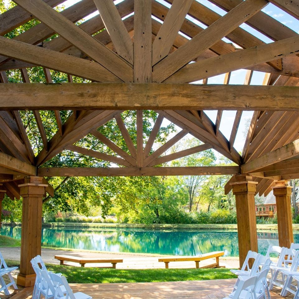 Summer is on it's way and we can't wait to see all the beautiful 
 outdoor weddings.  This amazing space can be found the Balmoral House.  👰♥️💍🤵

#engagedindiana
#engagedindy
#indianapolisbride
#indianaweddings
#thebalmoralhouse
#outdoorwedding
#outdoorceremony