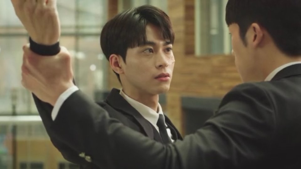 I know it's only been one episode but... Han GiChan and Jang EuiSoo as character dynamics #WhereYourEyesLinger