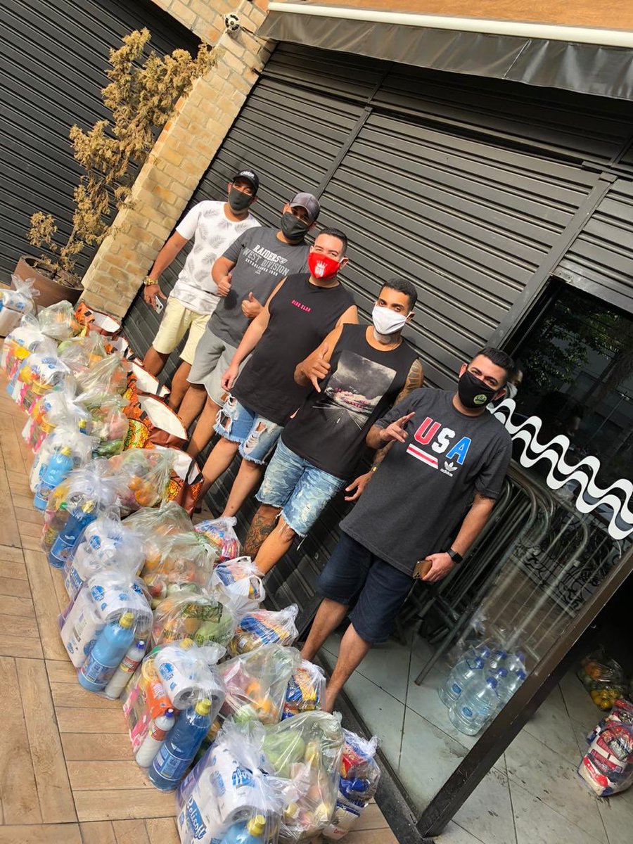 luaerrejota_'s tweet photo. Obrigado aos amigos e clientes que estão ajudando no projeto #baladasolidaria @victor_brinkk @th_carvalho conseguimos ajudar mais duas casas que trabalhamos com nossos eventos. #Gratidao https://t.co/y3ayOYMJe8