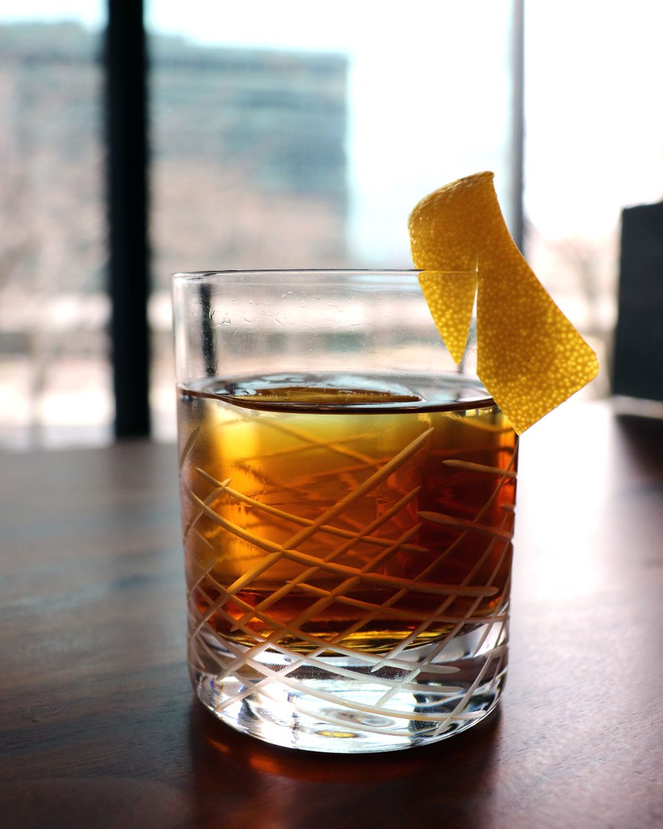 Head into the weekend with a cocktail. 

#RenHotels #RenaissanceToledo #BrimHouseToledo #Cocktails