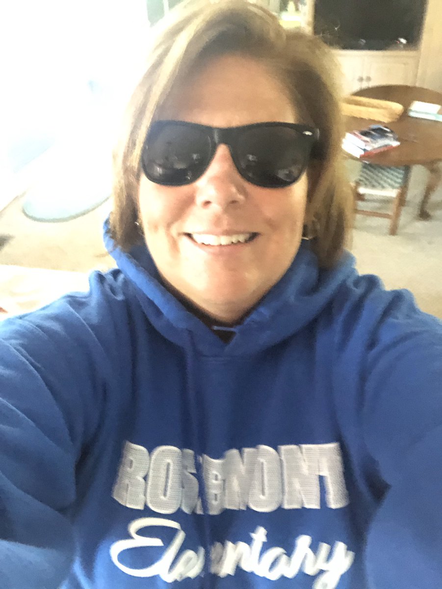 RosemontEagles's tweet image. Proud to be a Rosemont Eagle #virtualspiritweek #borntosoar