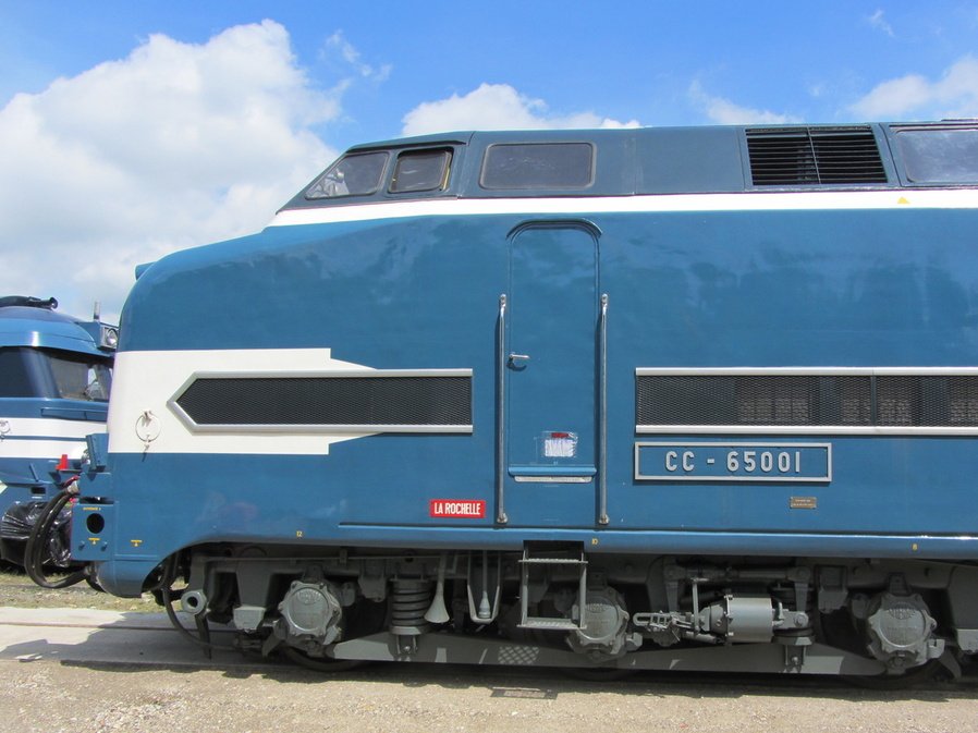 9) En 1962, la série 060DB est renumérotée CC 65000 dans le cadre de la renumérotation des séries du parc SNCF
