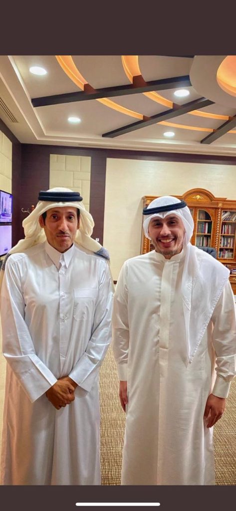 الشأن خاصة بعائلة المغفور له باذن الله جمال خاشقجي وخاص بالدولة مالك دخل فيه ياصغير ، زي مارفعك الشعب السعودي ينزلك ،شكلك باقي ماخذ بخاطرك من يوم طردناك🤣معروفة ديتك ساعة روليكس