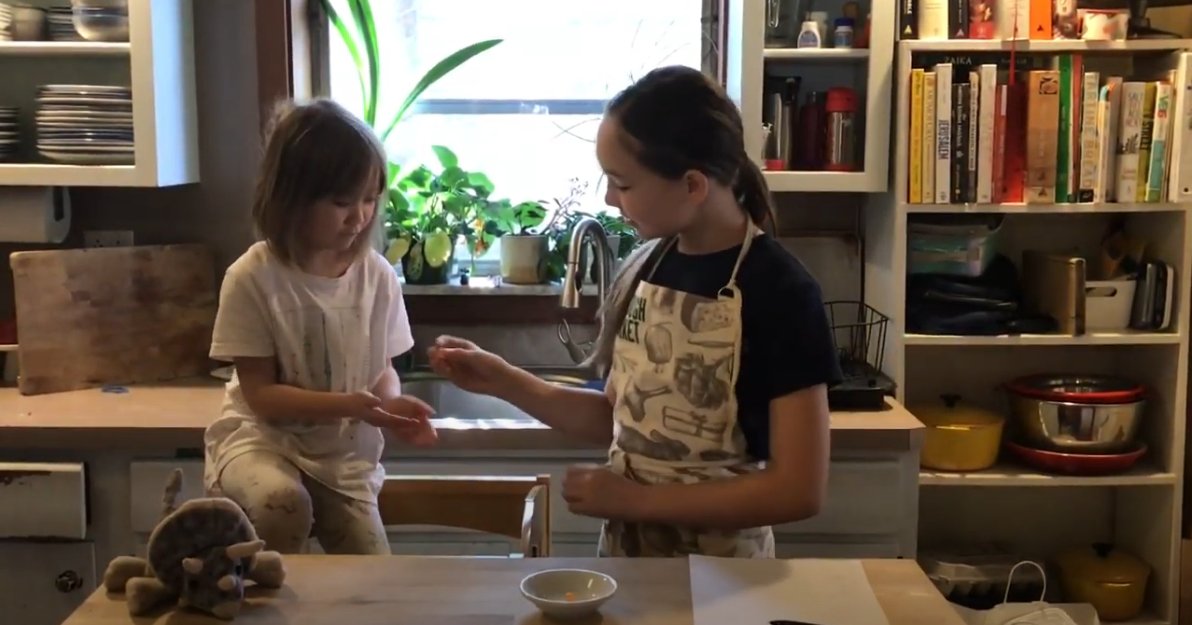Want a fun way to test out how we perceive taste? These two budding sensory scientists explore how taste and smell work together to bring us a perception of flavor.  <a href="/MonellSc/">Monell Center</a>  #Smell #Taste #GetNerdyPHL youtu.be/IdVLkcp_A2g.
