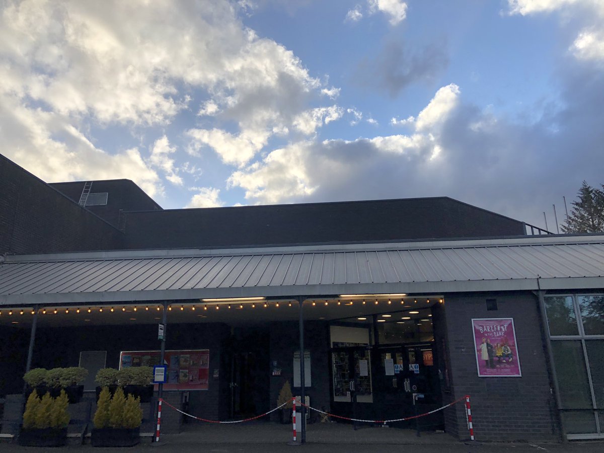 NewmanEJ's tweet image. Tonight. We should’ve opened our Season. Tonight Nick Trueman and I returned to @PITLOCHRYft to turn all the lights on. We are sorry to not be able to open the doors. We hope to be able again soon. Keep the lights on for us. And keep sending light, hope and joy into the world.