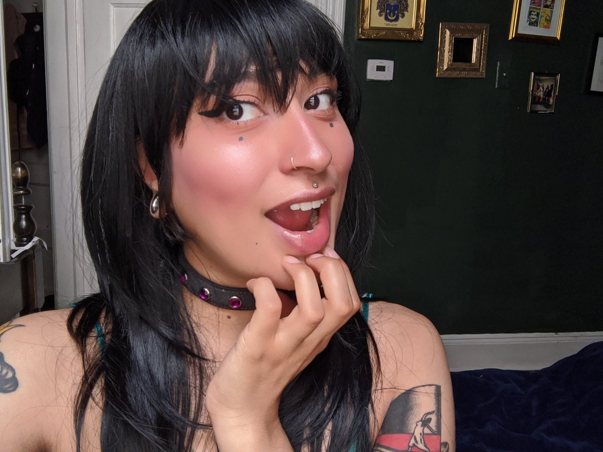 Hellfirebaebae's tweet photo. https://t.co/aqIQWO3V9S

⛓️FREE ACCOUNT⛓️

🔪DAILY CONTENT 🔪

💀GAMING, DANCING, GRINDCORE SUB BABY

💲 $SalemsxSiren

🖤Dm to purchase content directly🖤 
#egirl #Egirls #cybergoth #OnlyFansPromo #girlgammer #OverwatchFanart #Overwatch #hentaicartoon #reallifecams #Egirls https://t.co/351iqaqepi