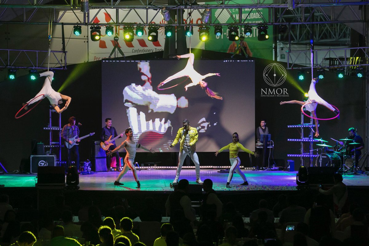 EmbaMexCol's tweet image. #NMOR, trae para todos el show "RUIDO ecos del tiempo", donde la música nos lleva a un viaje en el tiempo a través de la  danza, el circo y multimedia desde los años 60´s a los 80´s.

🗓️ Hoy a las 19:30 hrs.
💻 bit.ly/2LDfFnb

#QuédateEnCasa y vive el @FestivaldeMayo.