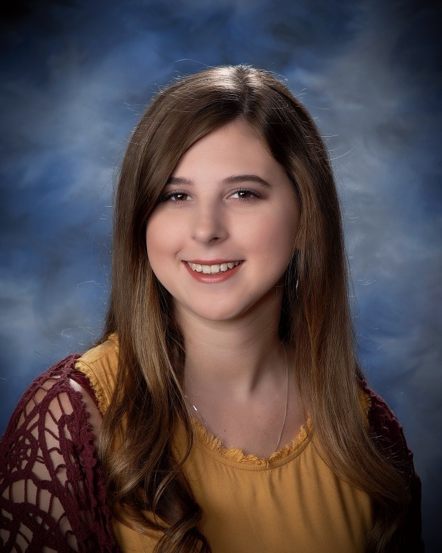 StarCitySchools's tweet photo. Congratulations to Sydnee Ross on being selected as the Shelter Insurance scholarship recipient for #SCHS. Also, thank you James West of Shelter Insurance for his continued support of our students. #SuccessForEveryChild #WhateverItTakes https://t.co/nYqvFwzymd