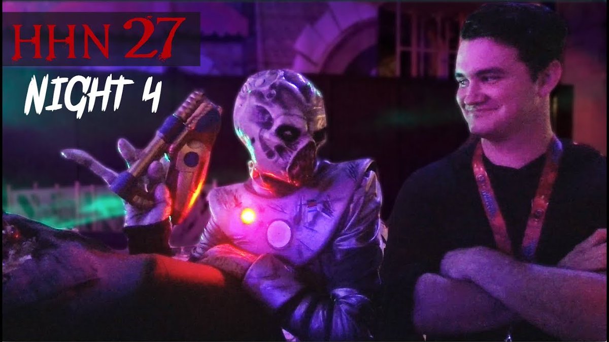 discoliz's tweet photo. No new vlog today, but let's celebrate with a "Flashback Friday" to one of my favorite vlogs from HHN27. It's the fateful night we met our "Pinky Up" alien in Invasion for the first time and furthered our bond with the Cast A aliens. 🎃🖤👽 https://t.co/foRoiPqst9 https://t.co/uRmAaCsPKz
