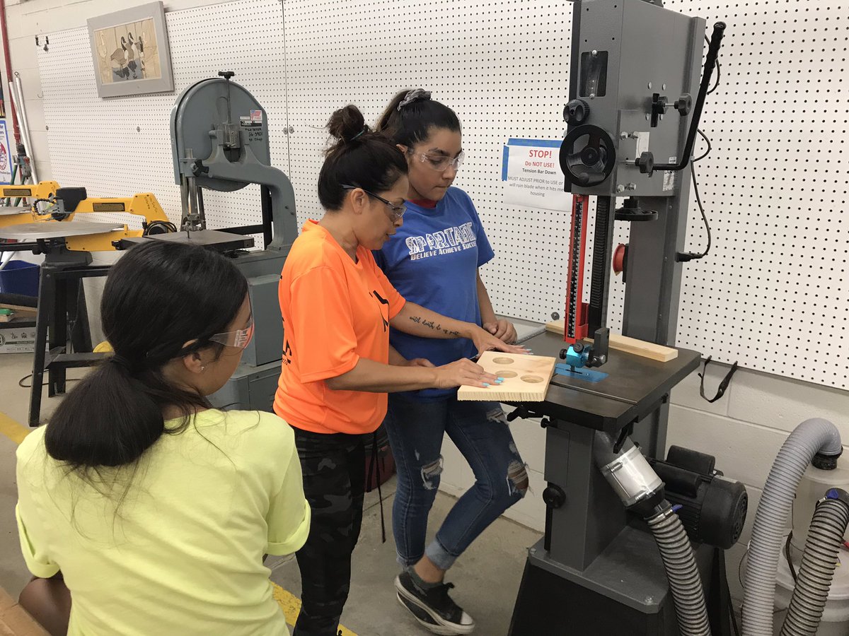 Yes Hawaii leads again! HI is one of the first six states that has an approved Perkins Career and Tech Ed State Plan. Mahalo to the cross sector team that made this happen! ed.gov/news/press-rel…