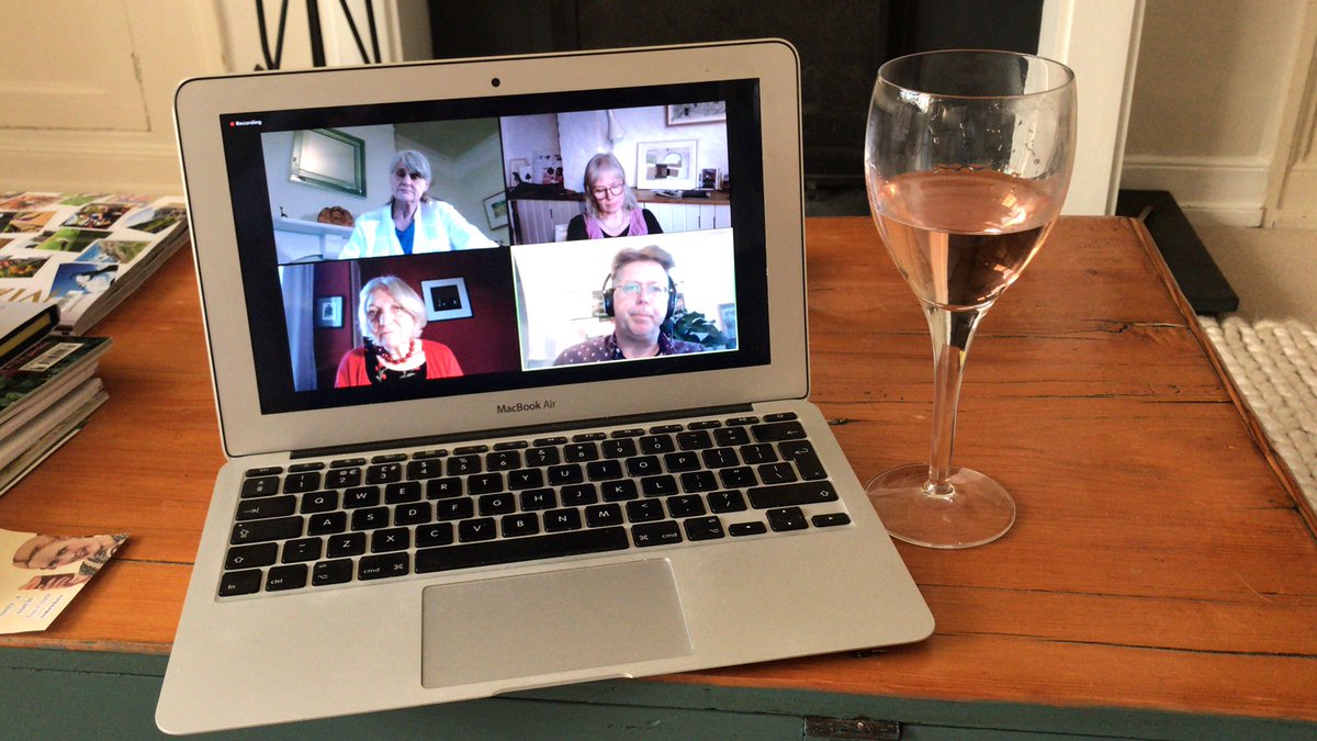 The new Friday night in......Enjoying tonight’s virtual gardener’s question time for <a href="/ChelseaFringe/">Chelsea Fringe</a> with such knowledgable experts. Thank you @PeterReader9 <a href="/beekeeper15/">deborah schneebeli m</a> <a href="/patriciawalby/">Patricia Walby</a>