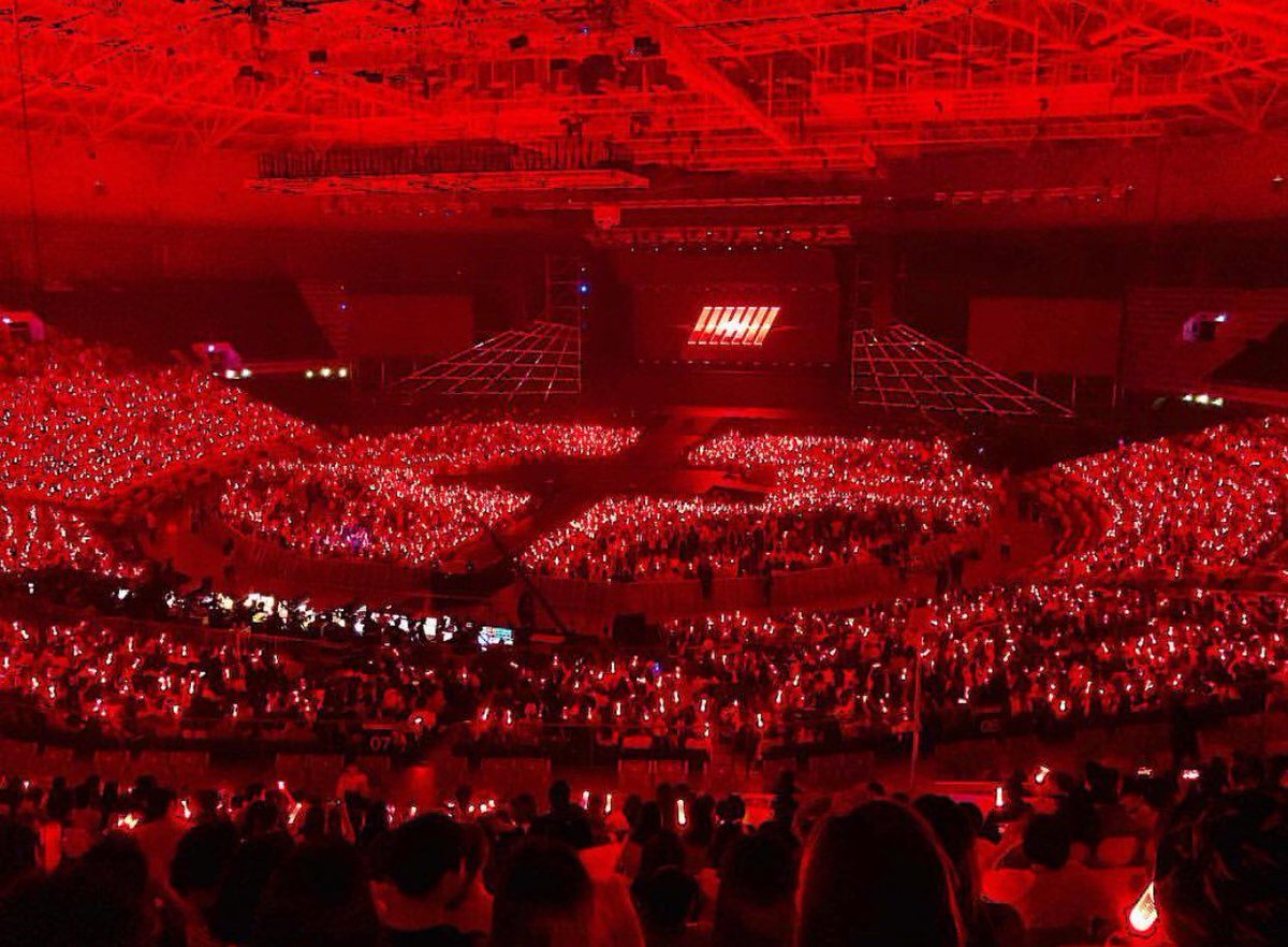 Miccheck1211's tweet photo. Once we'll be here

#iKONinRussia https://t.co/wnEVbPYVrw
