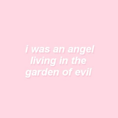 WitchUnderworld's tweet photo. @EmyFallinLove 

Une véritable Cupidon, qui gère la vie sentimentale (désastreuse😂) des Demi-dieux/déesses ❤ https://t.co/NzmgxSdPbW
