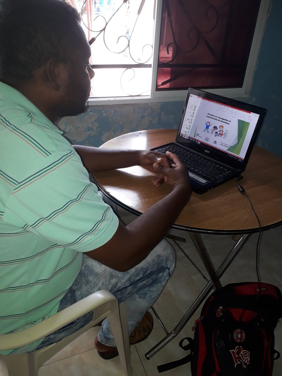 AlimisBonilla's tweet photo. #Transformomipracticapedagógica cuando innovo y adapto mis conocimientos a los nuevos sistemas virtuales y tecnologicos para continuar con la tarea de construir los nuevos saberes https://t.co/gJzLItvnO3