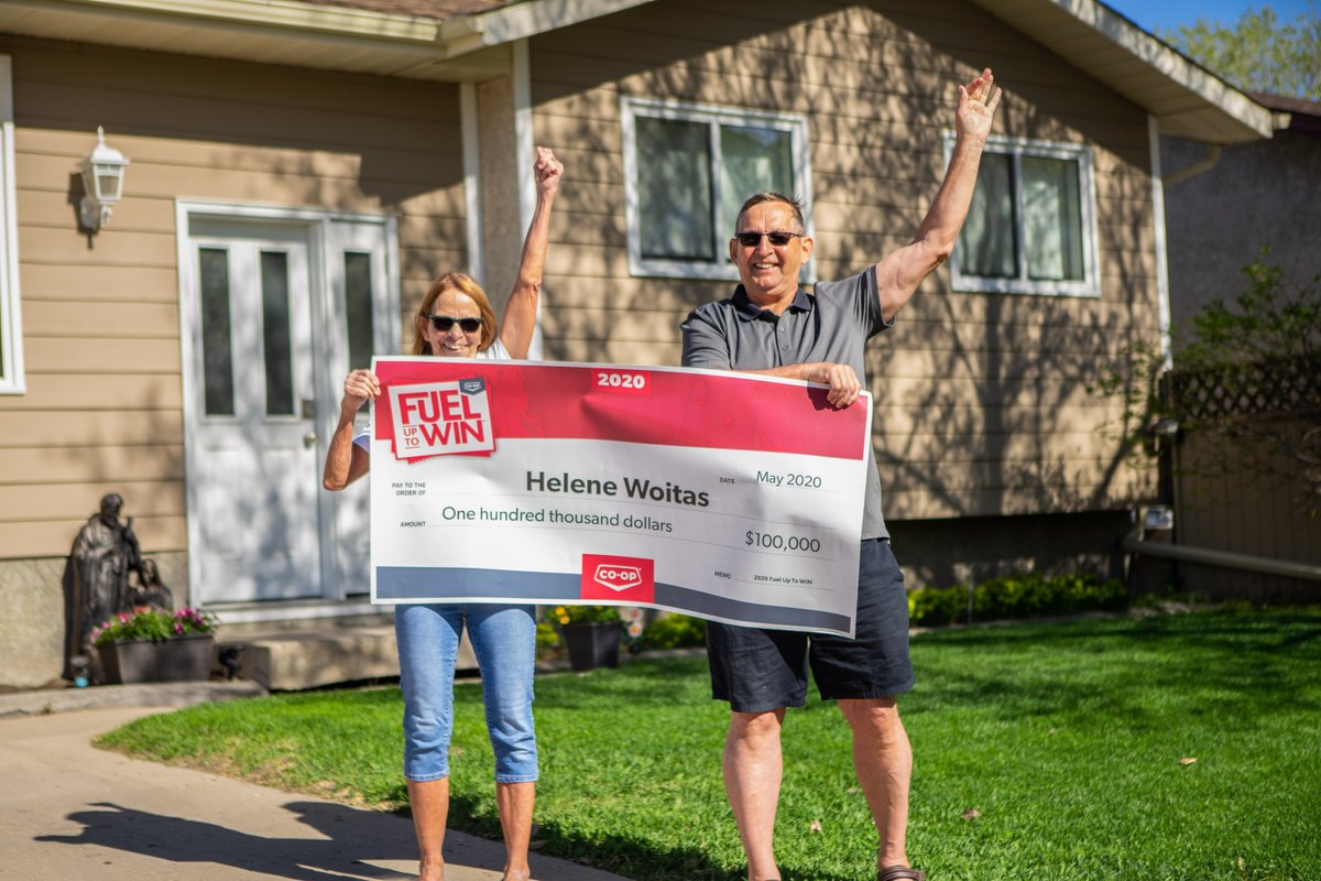 CoopCRS's tweet image. A huge congratulations to Helen in Regina for winning the #FuelUpToWin $100K grand prize! 

Helen collected the final game ticket when she stopped by her local Co-op to pick up a jar of sauerkraut her husband had forgotten to purchase. Now that's a shopping trip to remember!