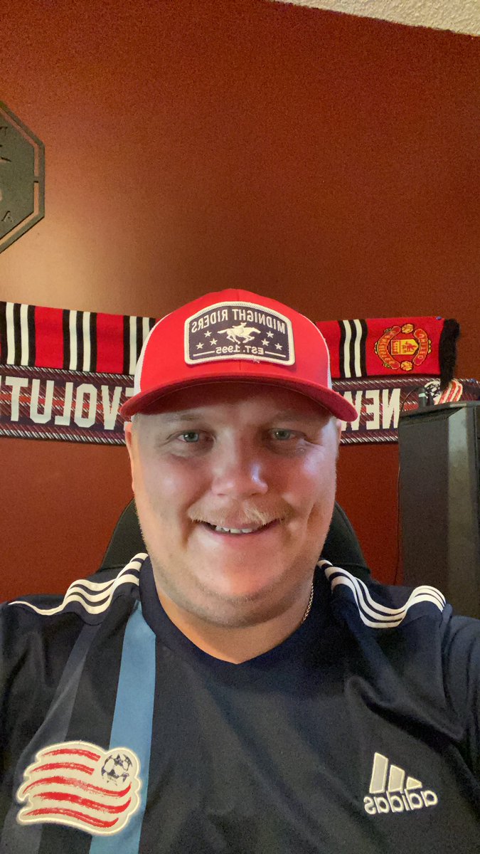 SouthernRev21's tweet image. What you are repping to today on this #FlyKitFriday @NERevolution @MidnightRiders #NETID