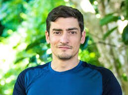 madzordi's tweet photo. Claude il est comme ça actuellement : #KohLanta https://t.co/8ZOAHxpgNW