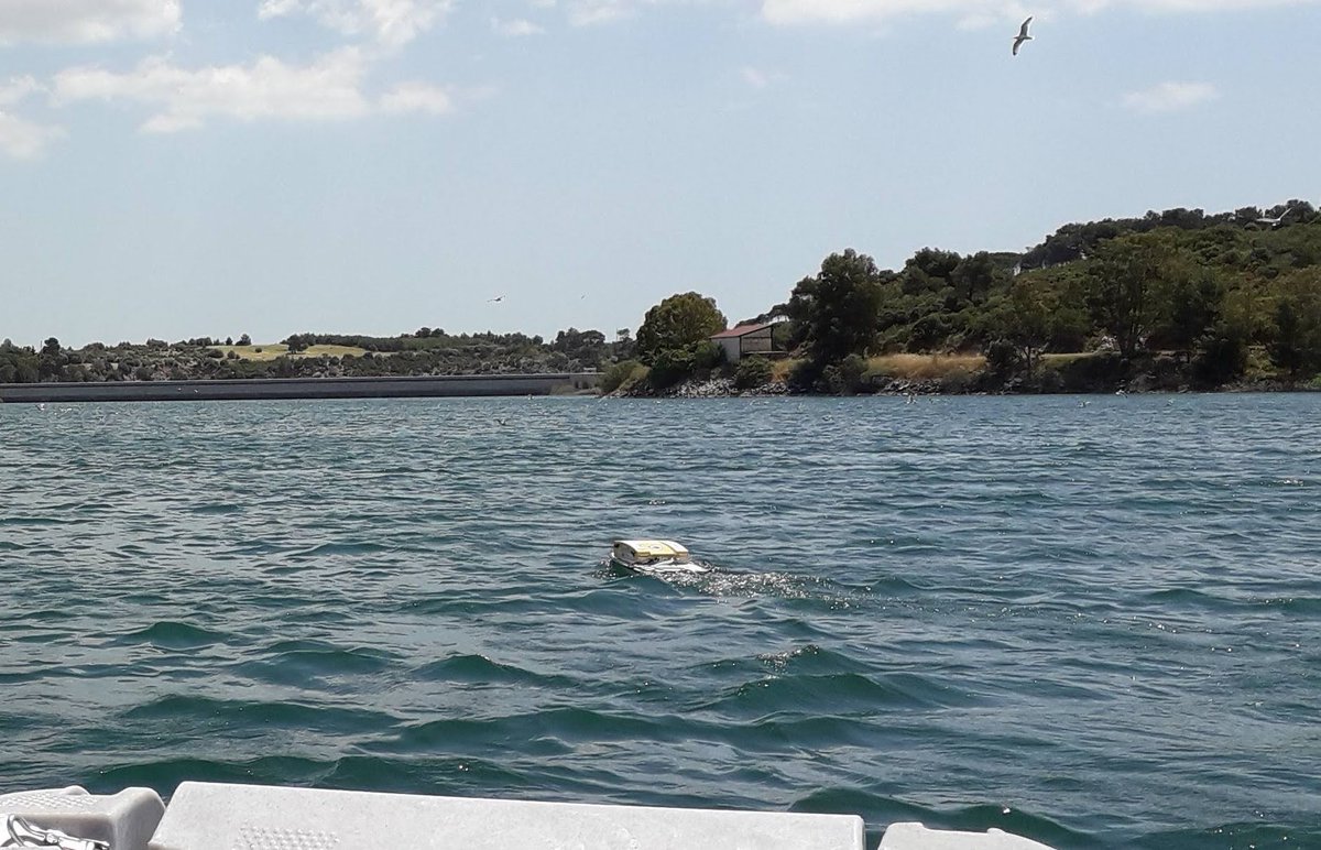 Our <a href="/eydapgr/">EYDAP</a> team have their boat in action again. Here it is on Lake Marathon...