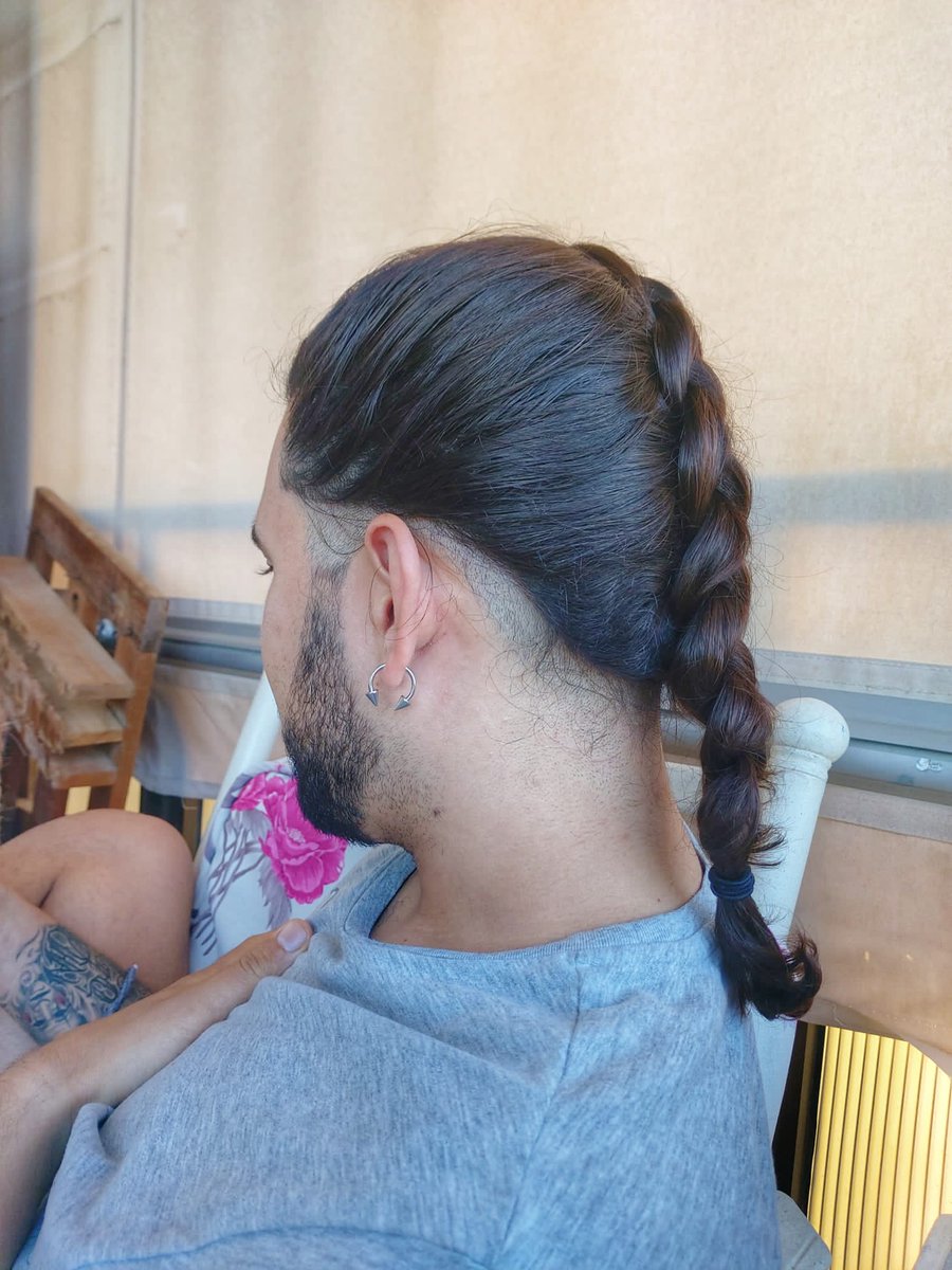 Hohendelshope's tweet photo. Hablamos de lo bien que me queda la trenza? https://t.co/0KSJafjIGW