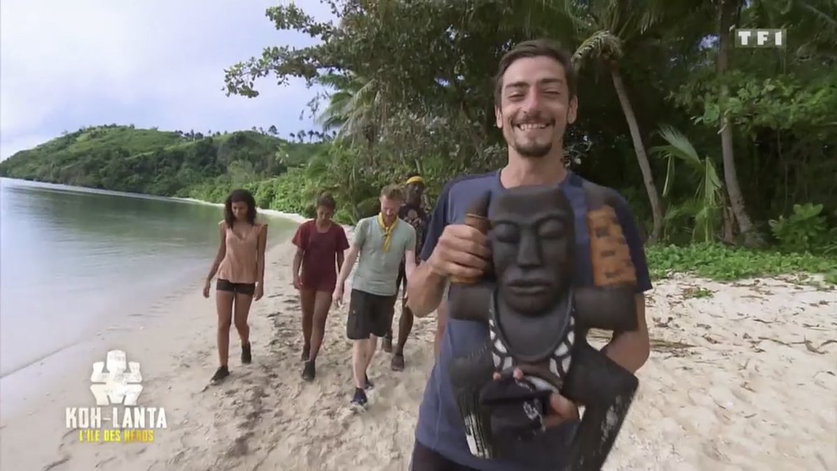 REMS_NADEUGE's tweet photo. Photo à encadrer et à regarder chaque matin au réveil 💙 #KohLanta https://t.co/1ppu6CehdF