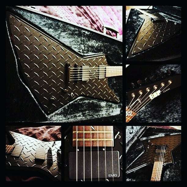 Guitar Hetfan The Esp Jh2 Diamond Plate Repost Metfamkyle Guitar Hetfan Papahet Jameshetfield Espguitars Espcustomguitars Espjh2 Jh2 Espexplorer Emgpickups Godoftheriff Rifflord Riffmaster T Co Wafxhfywx8