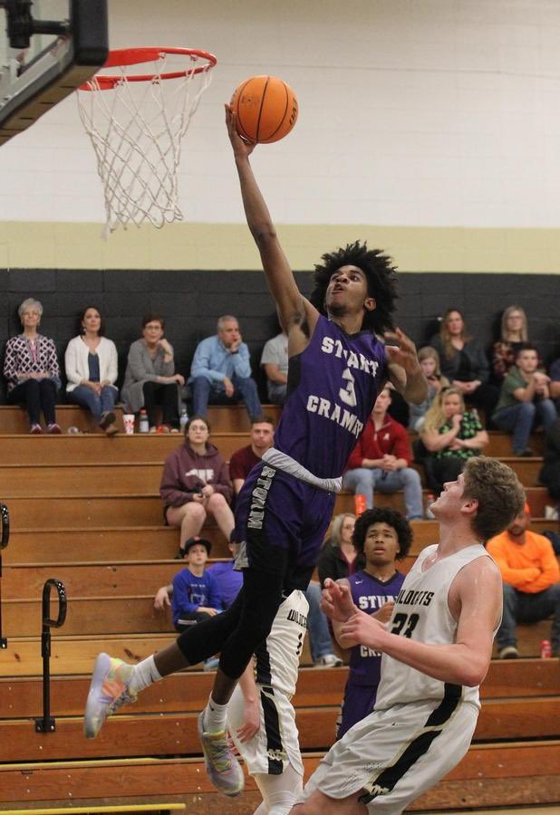 StormHoopsPride's tweet photo. Stuart Cramer Basketball Player Spotlight: @BrentonElliott5
Brenton Elliott is a 6’6 170lb rising junior & All Big South Conference performer. Brenton’s soph avgs 11.5ppg 9.5rpg 1.7apg 1.5spg & 2.2bpg & is putting in work to be an outright beast as a junior! #SCRising https://t.co/nMWygRJera