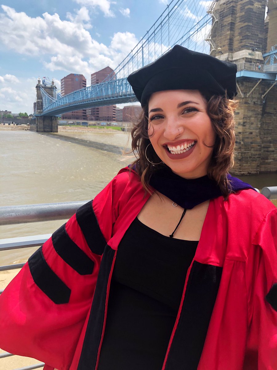 Isabel (@isajoh37) on Twitter photo 2020-05-23 06:12:20 yoooo I’m really a whole undocumented LAWYER. this degree is for my community!! yoooo I’m really a whole undocumented LAWYER. this degree is for my community!!