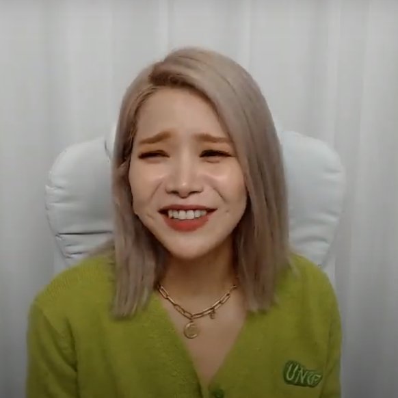 She was so nervous and excited  @RBW_MAMAMOO