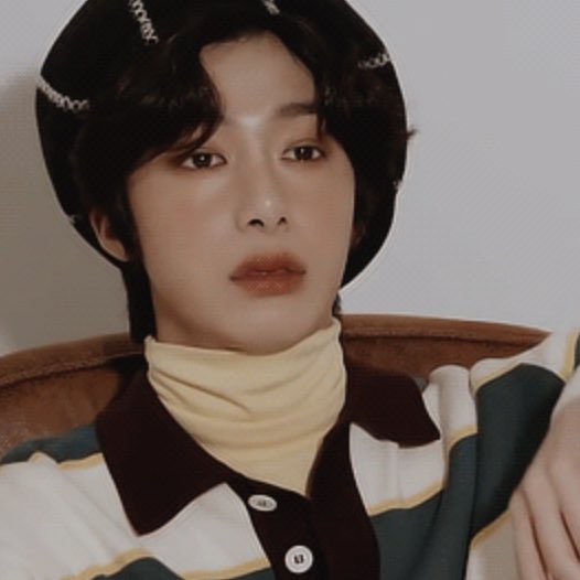 Hyungwon being the worlds best model: a thread