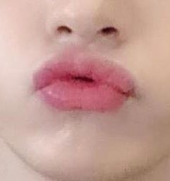 a thread of minho’s lips but it gets rounder as you keep scrolling :