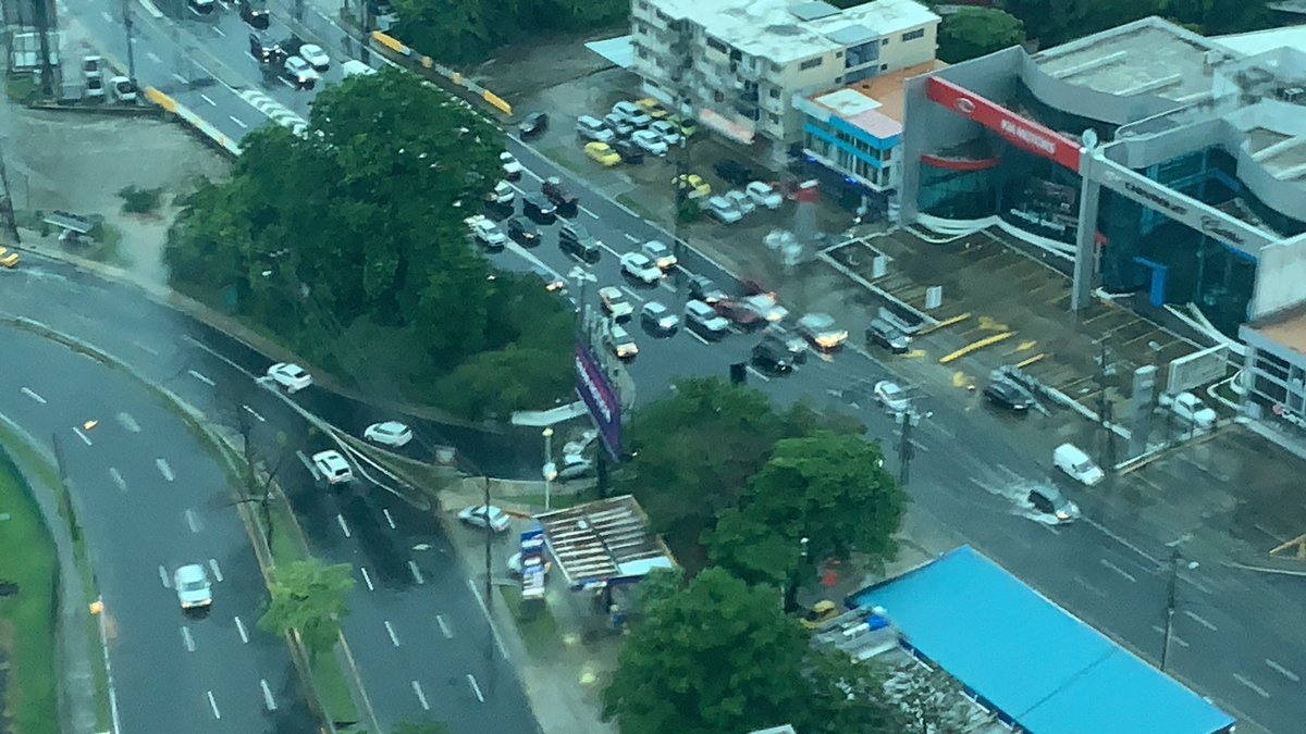 Matasnillo se sale de su cauce. Calle 50 <a href="/TraficoCPanama/">Tráfico Panamá</a> <a href="/tvntrafico/">Trafico Urbano</a> <a href="/tvnnoticias/">TVN Noticias</a> <a href="/TReporta/">Telemetro Reporta</a>