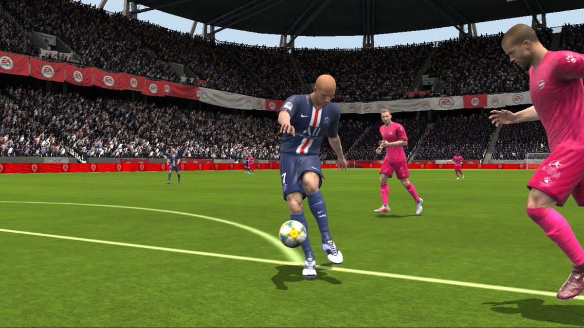KiraY2005's tweet photo. @TheNightKnightM @EAFIFAMOBILE Sheva's Face Too( https://t.co/I42fx6Mx9S