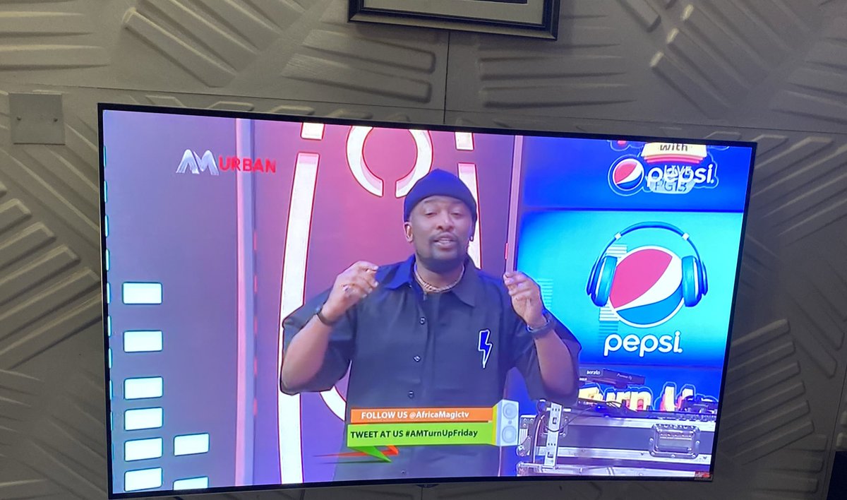 Ibe 🎒 tweet media