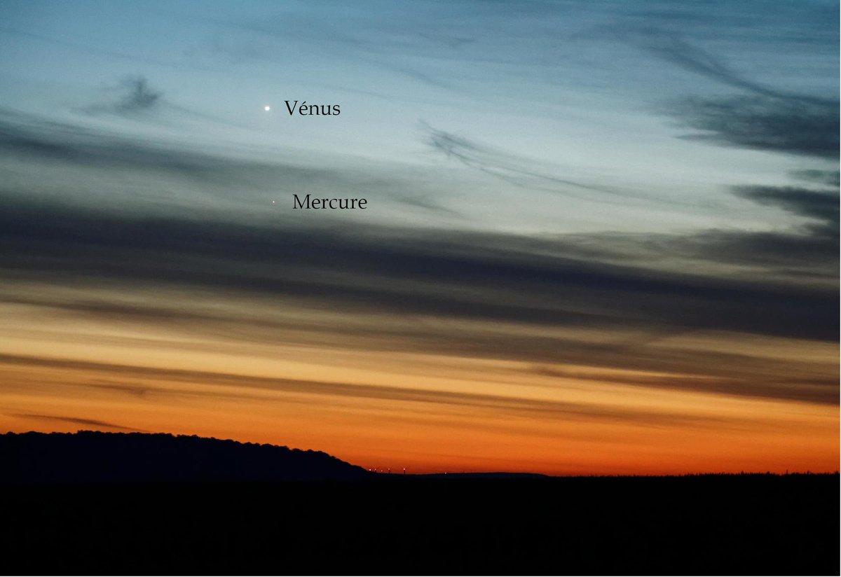 astrochoupe's tweet photo. Beau rapprochement entre Vénus et Mercure hier soir. https://t.co/PXumJm8vK8