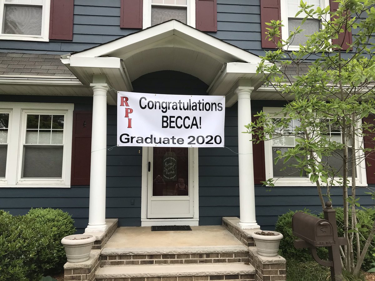 quazi73's tweet image. She did it!!! Go Becca!!! #RPI2020Grad, #rpiwlax